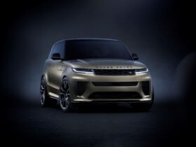 Nouveau Range Rover Sport SV