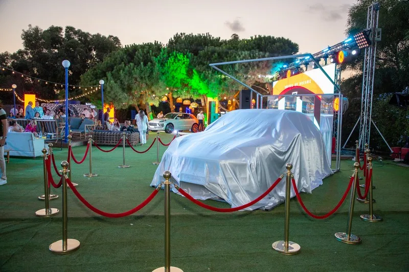 Porsche fête ses 75 ans avec un Festival 'Rêve en Couleur' en Tunisie