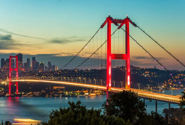 Célébrez 2024 : Istanbul, Cappadoce et Antalya, Les Trois Destinations Magiques de la Turquie