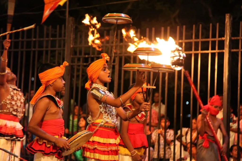 Kandy Esala Perahera