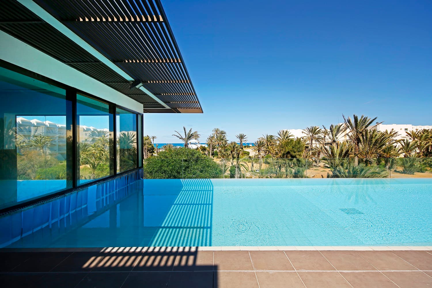 Athénée Thalasso & Spa-Outdoor Sea Water Pool | Trendymagazine