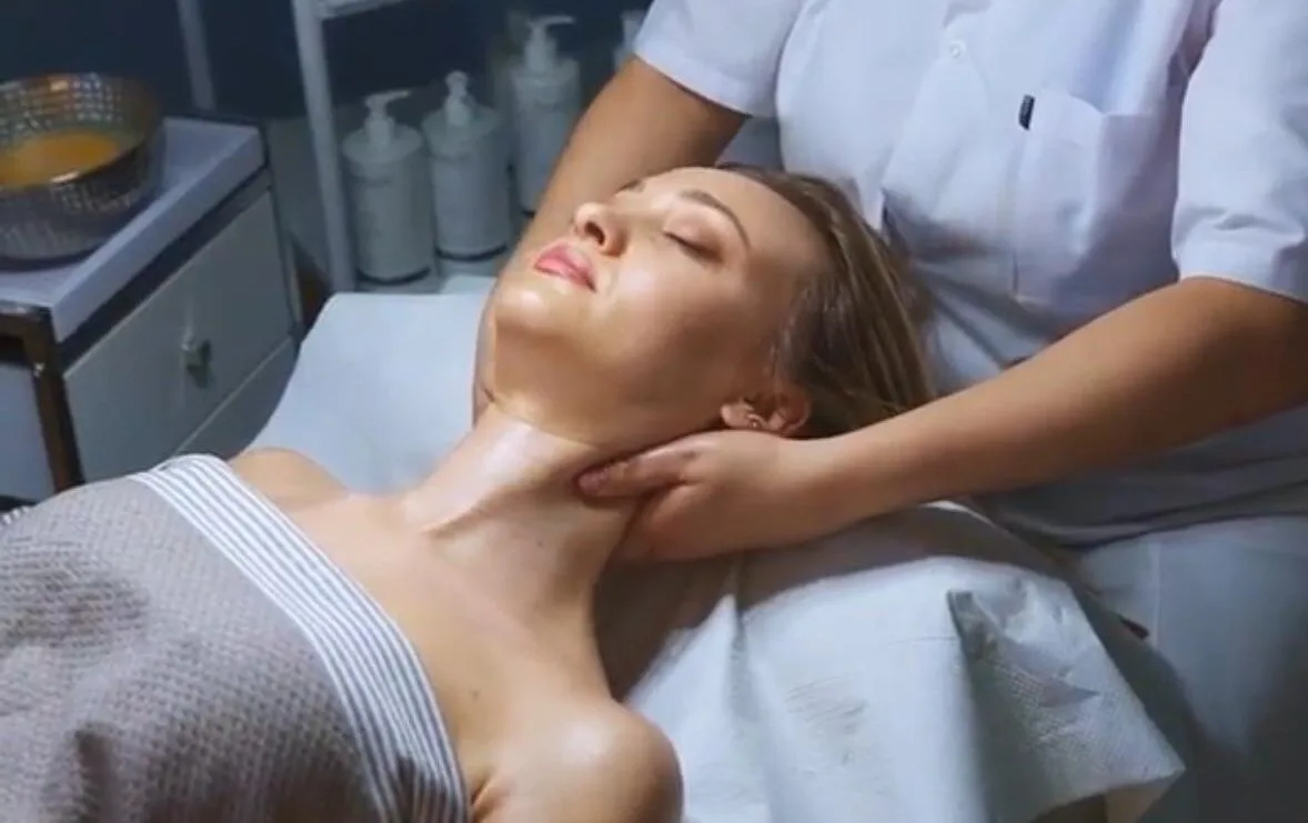 𝒞𝒾𝓉𝓎 𝐆𝐮𝐢𝐝𝐞 explorez l’univers d’ Evexia Health Center