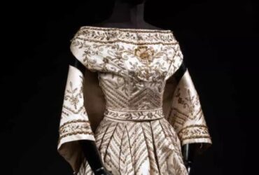 robe Dior