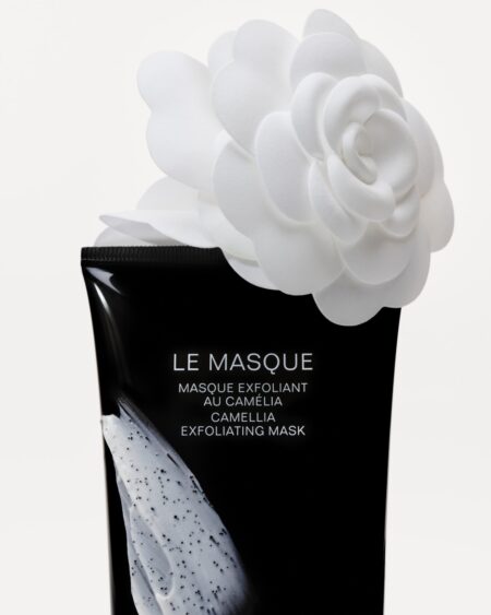 chanel cleansers le masque camellia exfoliating mask | Trendymagazine