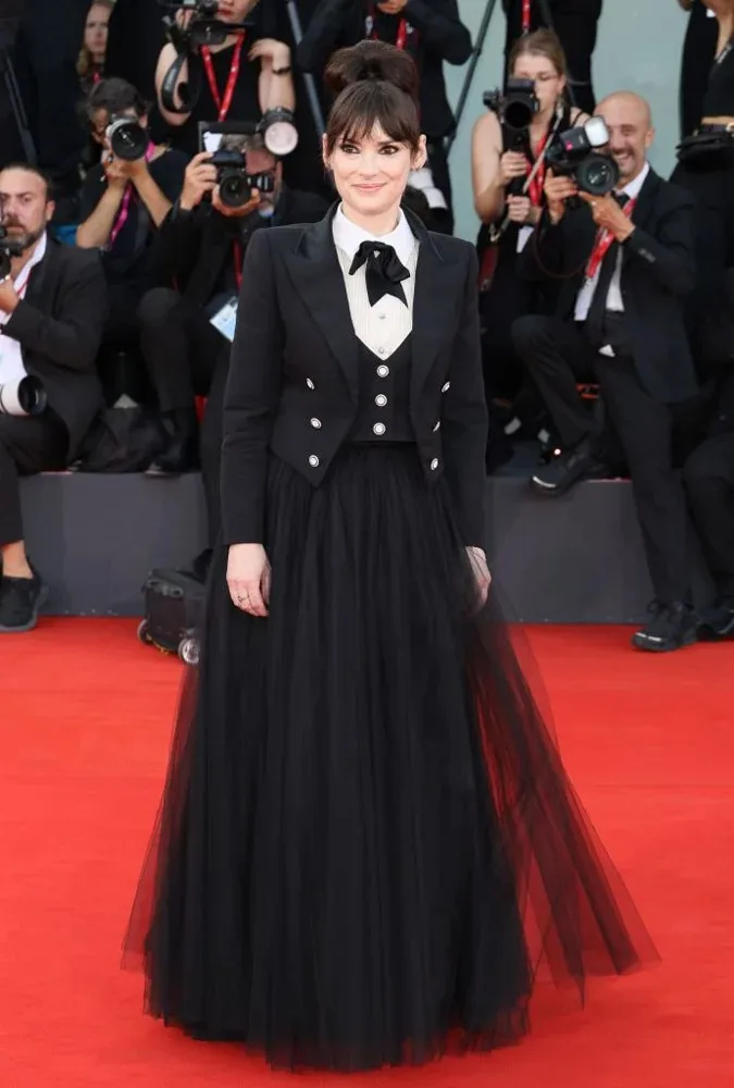 Winona Ryder en robe Chanel haute couture