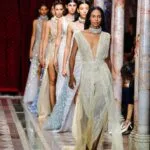 Vivienne Westwood Enflamme le Palais Ennejma Ezzahra lors de la Tunis Fashion Week