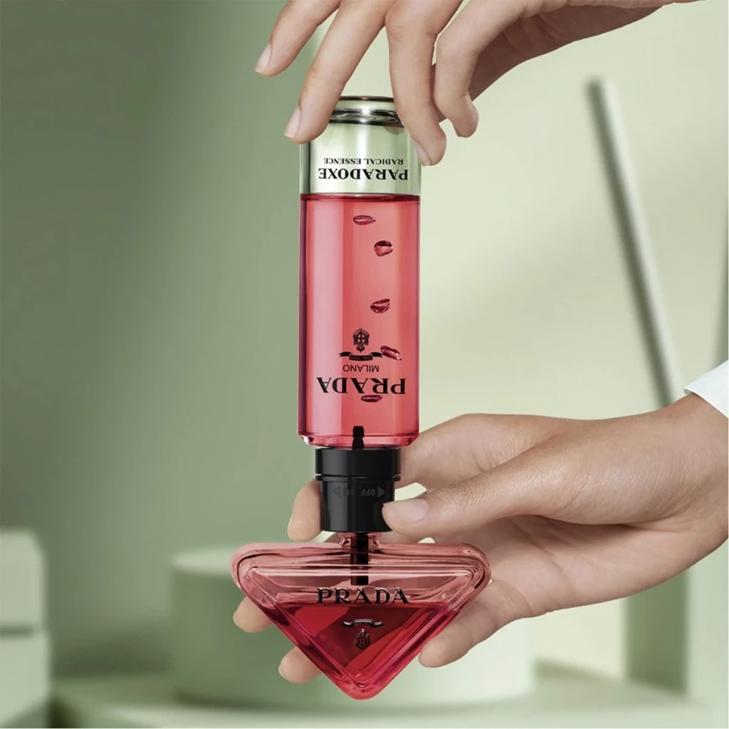 Prada – Paradoxe Radical Essence, Parfum Floral Ambré Boisé Rechargeable