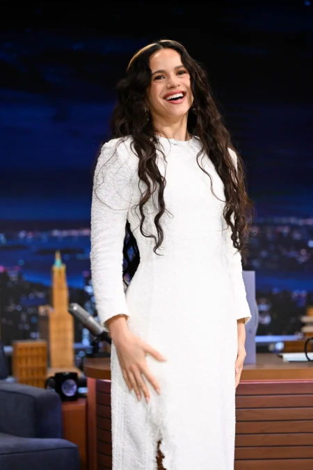 chanel_rosalia-wore-chanel-at-the-the-tonight-show-starring-jimmy-fallon-161125_2-HD