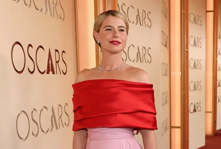 chanel_jessie-buckley-wore-chanel-at-the-98th-oscars-150326_3-HD