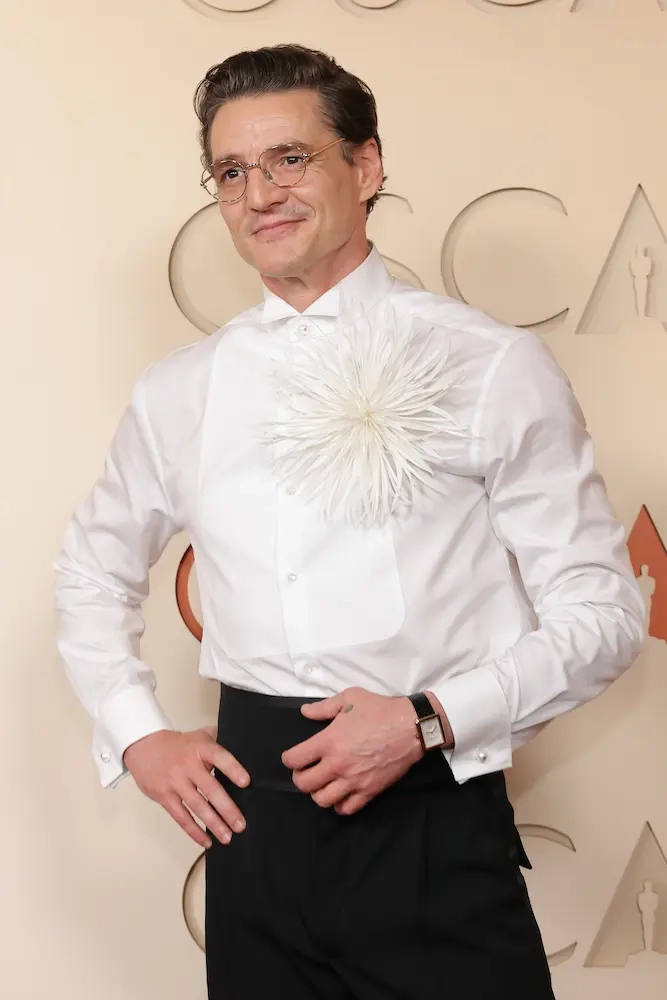 chanel_pedro-pascal-wore-chanel-at-the-98th-oscars-150326_1-HD