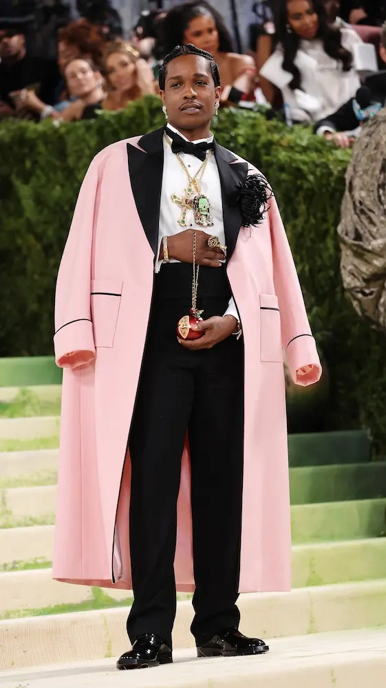 chanel_aap-rocky-wearing-chanel-at-the-2026-met-gala-040526_1-HD