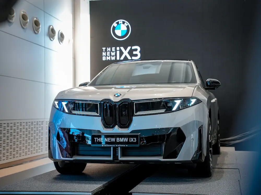 BMW iX3